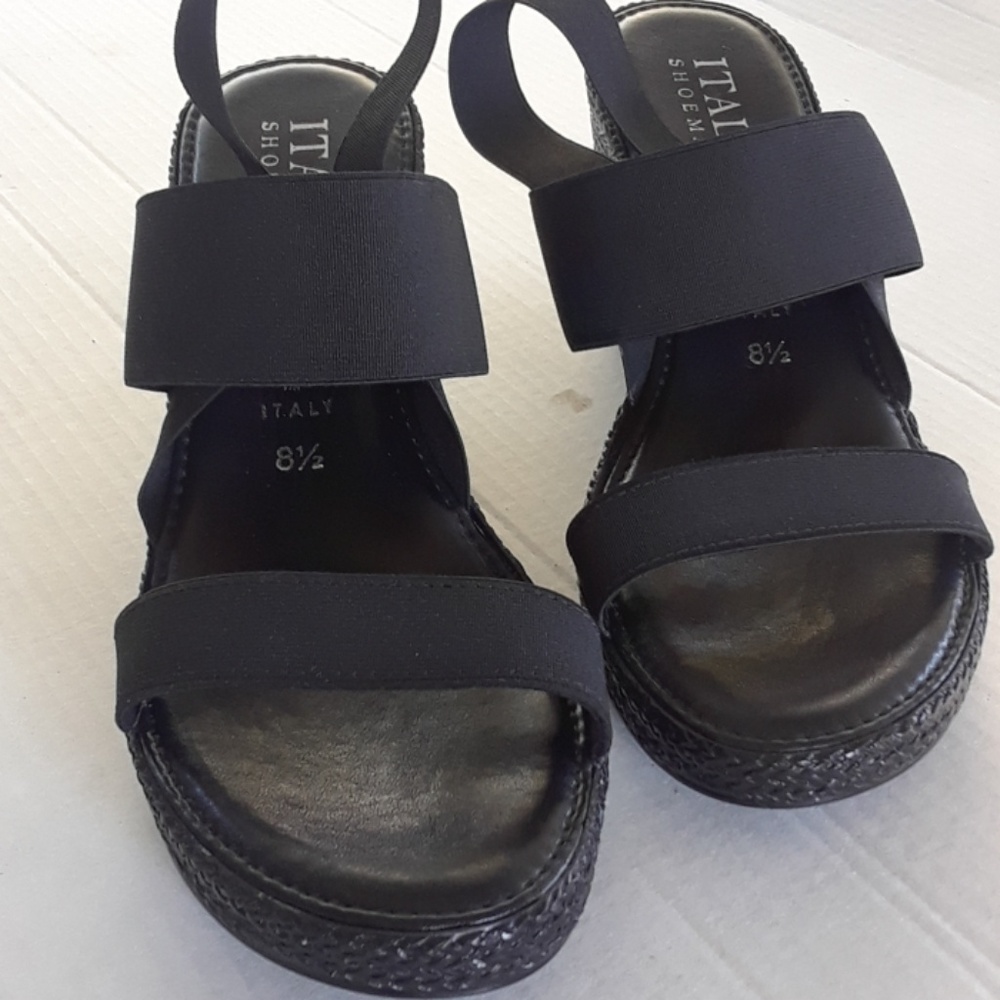 Italian shoemaker wedge sandals nwot